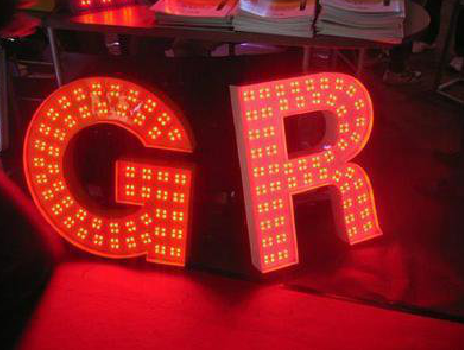  大英LED发光字常见的安装误区。